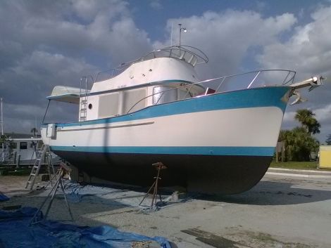 Used Boats For Sale in Naples, Florida by owner | 1962 36 foot Willard Sedan